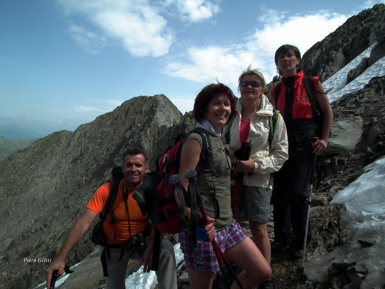 32 Cinzia, Mery e Fulvio scendono....JPG